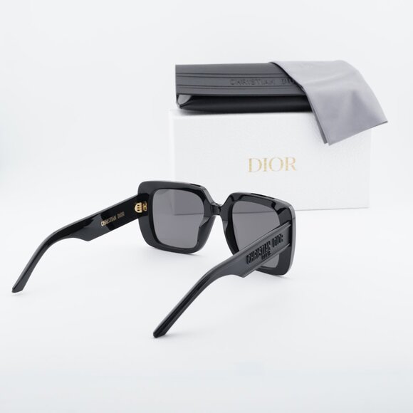 Dior WILDIOR S3U 10A0 Square Sunglasses – Black\\ Smoke main image 8